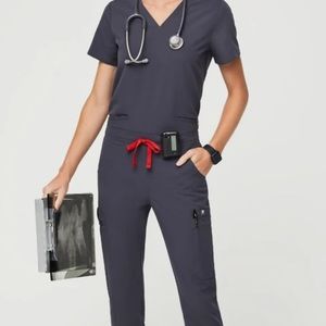 Figs M Charcoal Grey Scrub set